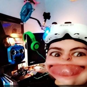 Meet your Posher, Tyler